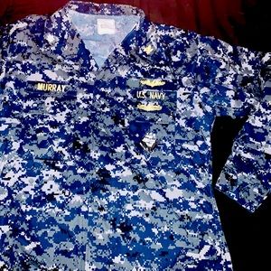 US Navy Lieutenant Commander Navy Working Uniform with emblems vintage Like New